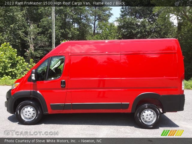 2023 Ram ProMaster 1500 High Roof Cargo Van in Flame Red