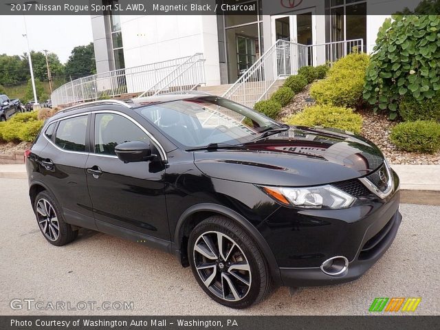 2017 Nissan Rogue Sport SL AWD in Magnetic Black