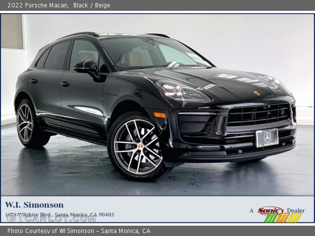 2022 Porsche Macan  in Black