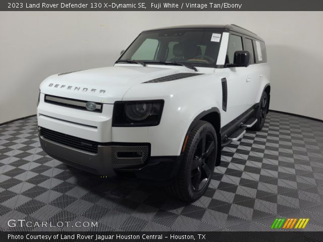 2023 Land Rover Defender 130 X-Dynamic SE in Fuji White