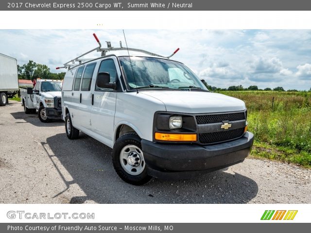 2017 Chevrolet Express 2500 Cargo WT in Summit White