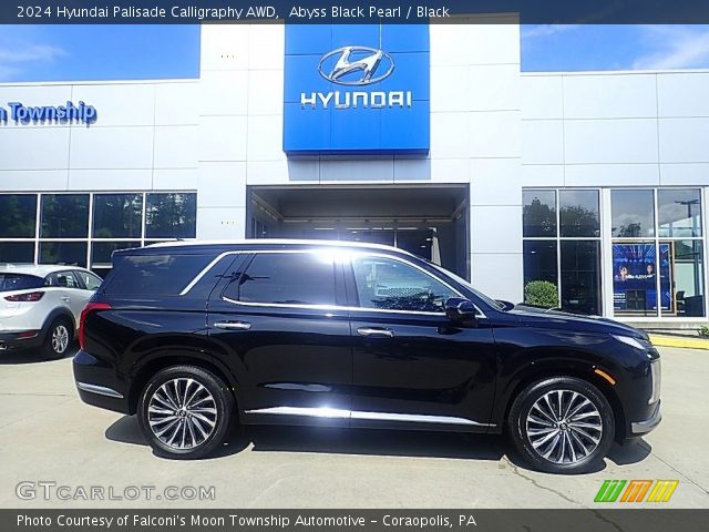 2024 Hyundai Palisade Calligraphy AWD in Abyss Black Pearl