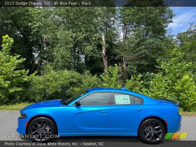 2023 Dodge Charger SXT in B5 Blue Pearl