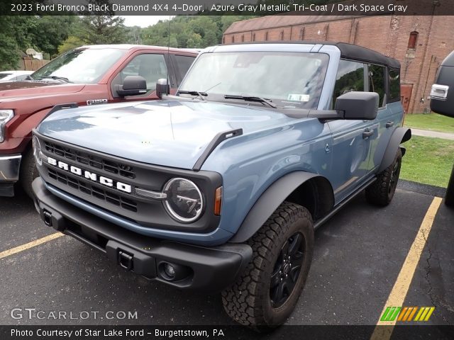 2023 Ford Bronco Black Diamond 4X4 4-Door in Azure Gray Metallic Tri-Coat