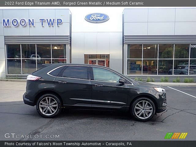 2022 Ford Edge Titanium AWD in Forged Green Metallic