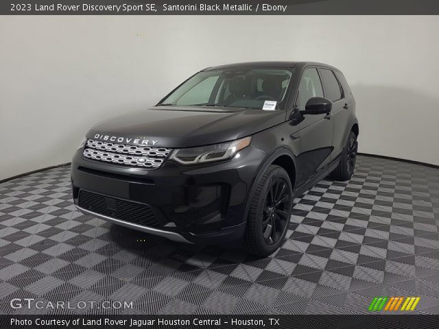 2023 Land Rover Discovery Sport SE in Santorini Black Metallic