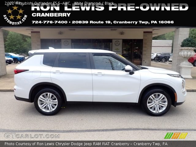2022 Mitsubishi Outlander ES S-AWC in White Diamond