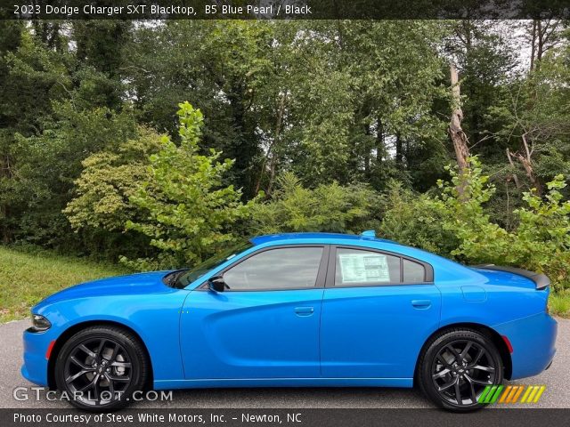 2023 Dodge Charger SXT Blacktop in B5 Blue Pearl