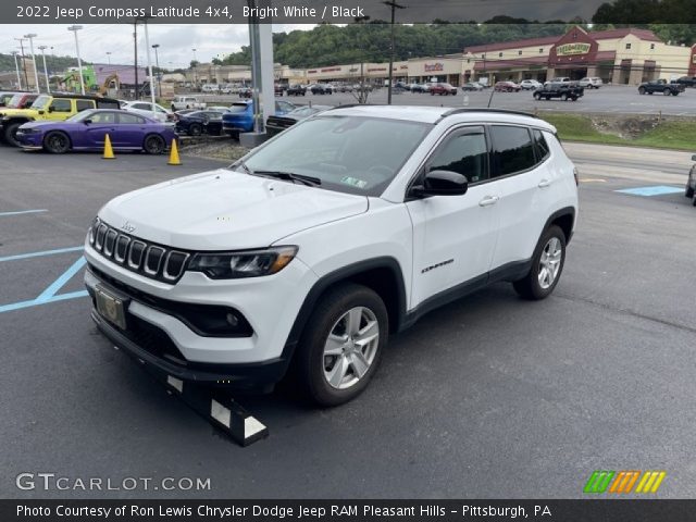 2022 Jeep Compass Latitude 4x4 in Bright White