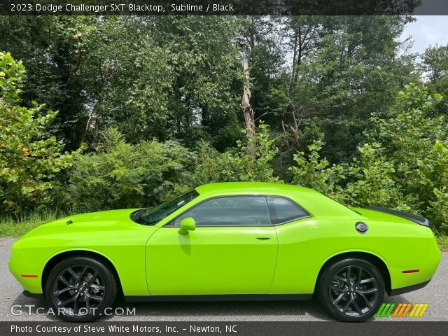 2023 Dodge Challenger SXT Blacktop in Sublime