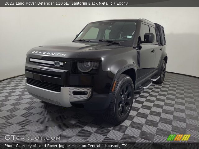 2023 Land Rover Defender 110 SE in Santorini Black Metallic