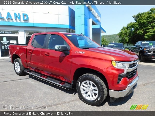2023 Chevrolet Silverado 1500 LT Crew Cab 4x4 in Radiant Red Tintcoat