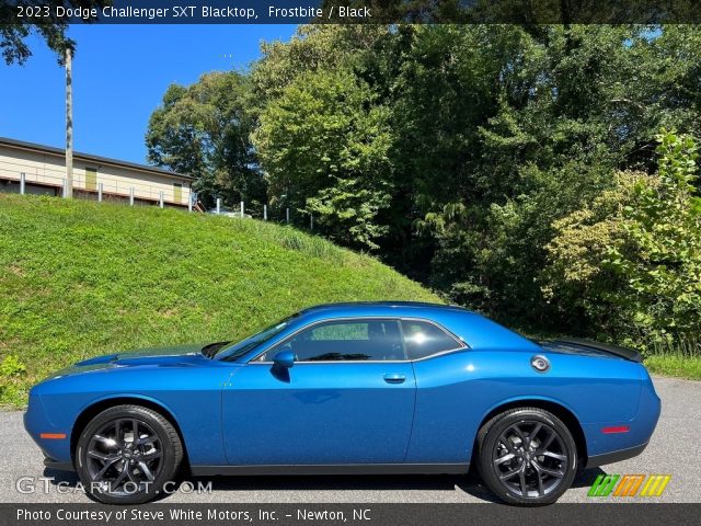 2023 Dodge Challenger SXT Blacktop in Frostbite