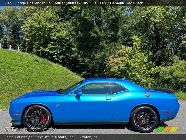 2023 Dodge Challenger SRT Hellcat JailBreak in B5 Blue Pearl