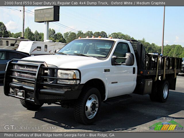 2000 Ford F550 Super Duty XL Regular Cab 4x4 Dump Truck in Oxford White