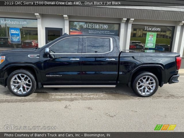 2019 GMC Sierra 1500 Denali Crew Cab 4WD in Onyx Black