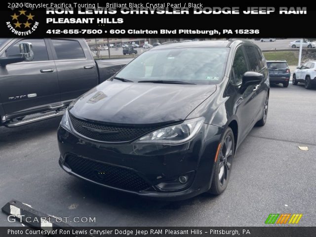 2020 Chrysler Pacifica Touring L in Brilliant Black Crystal Pearl
