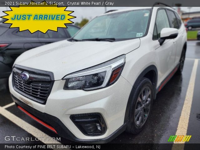 2021 Subaru Forester 2.5i Sport in Crystal White Pearl