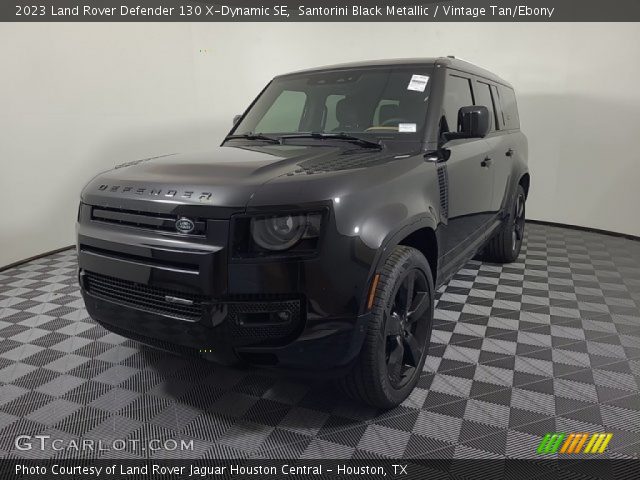 2023 Land Rover Defender 130 X-Dynamic SE in Santorini Black Metallic