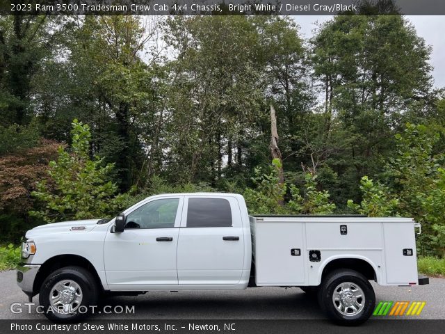 2023 Ram 3500 Tradesman Crew Cab 4x4 Chassis in Bright White