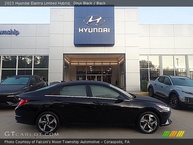 2023 Hyundai Elantra Limited Hybrid in Onyx Black