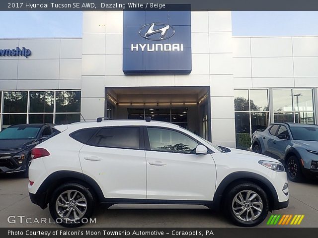 2017 Hyundai Tucson SE AWD in Dazzling White