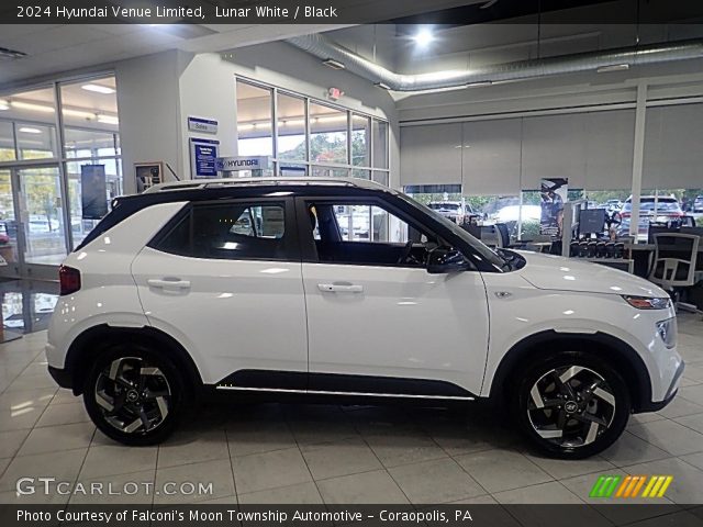 2024 Hyundai Venue Limited in Lunar White