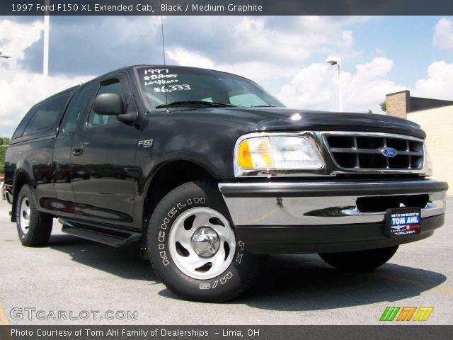 1997 Ford F150 XL Extended Cab in Black