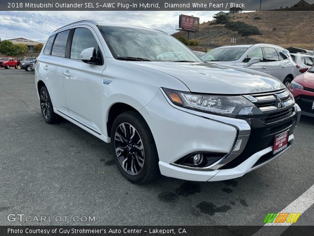 2018 Mitsubishi Outlander SEL S-AWC Plug-In Hybrid in Diamond White Pearl