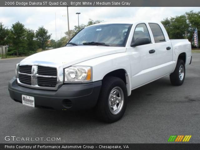 2006 Dodge Dakota ST Quad Cab in Bright White