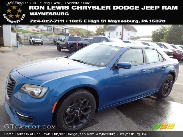 2023 Chrysler 300 Touring L AWD in Frostbite