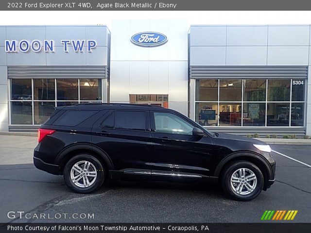 2022 Ford Explorer XLT 4WD in Agate Black Metallic