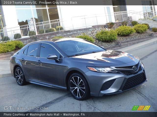 2019 Toyota Camry SE in Predawn Gray Mica