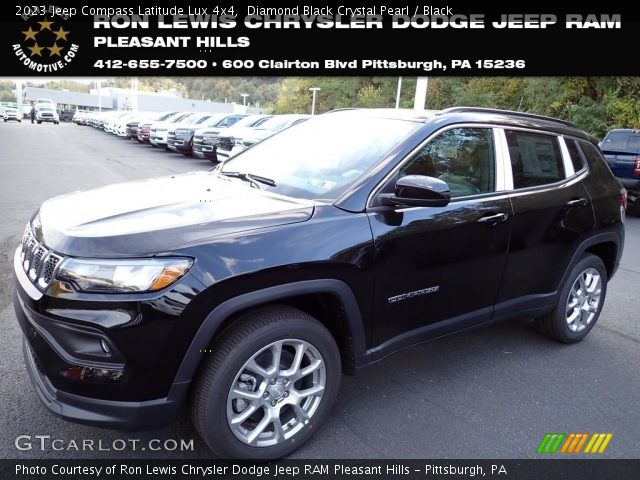 2023 Jeep Compass Latitude Lux 4x4 in Diamond Black Crystal Pearl