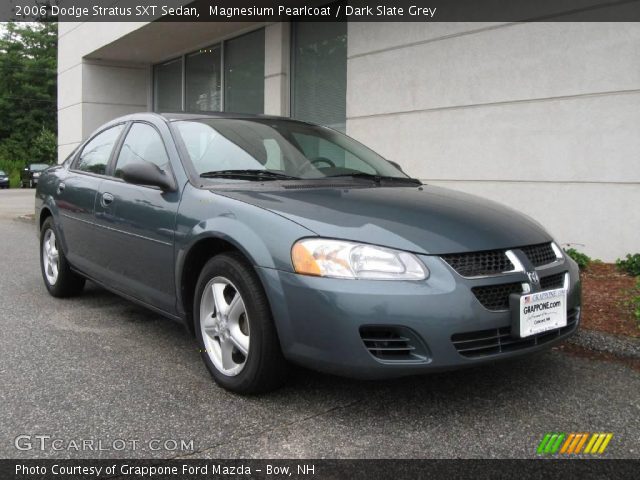 2006 Dodge Stratus SXT Sedan in Magnesium Pearlcoat