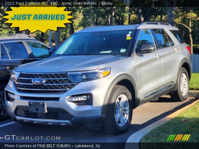 2022 Ford Explorer XLT 4WD in Iconic Silver Metallic