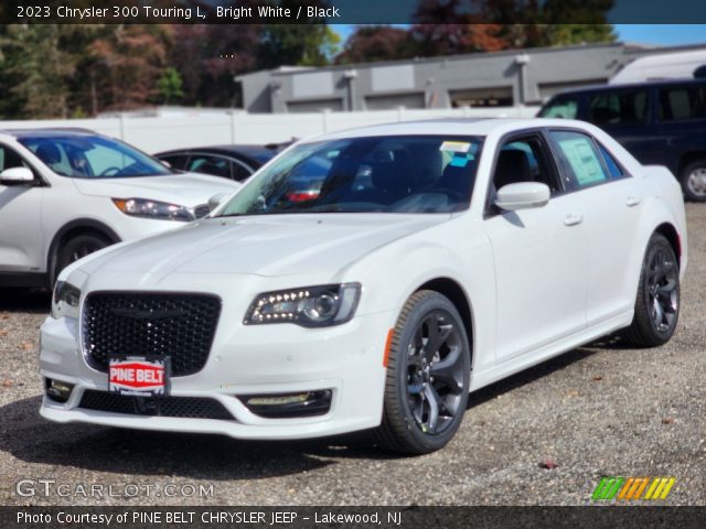 2023 Chrysler 300 Touring L in Bright White