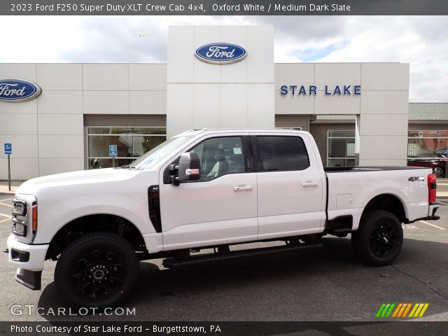 2023 Ford F250 Super Duty XLT Crew Cab 4x4 in Oxford White