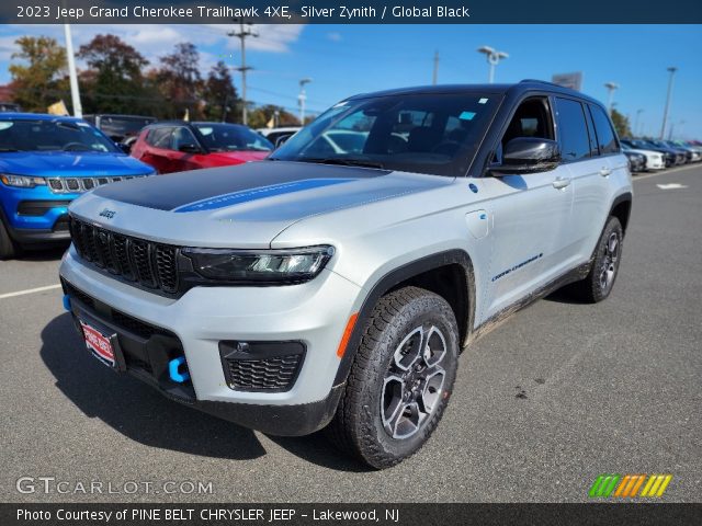 2023 Jeep Grand Cherokee Trailhawk 4XE in Silver Zynith