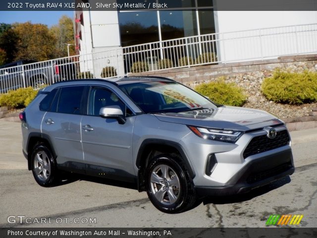 2022 Toyota RAV4 XLE AWD in Silver Sky Metallic