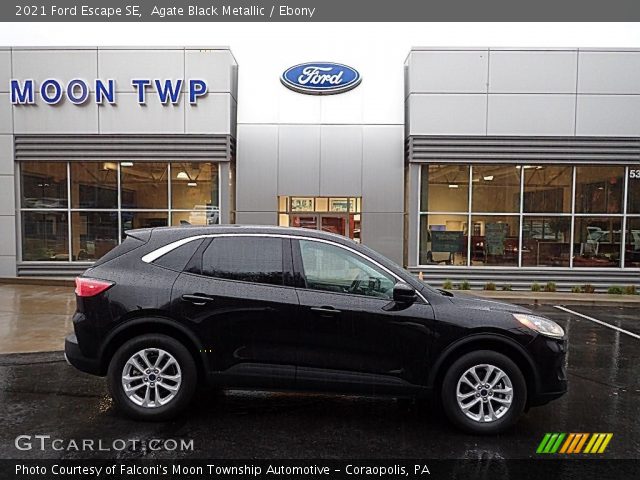 2021 Ford Escape SE in Agate Black Metallic