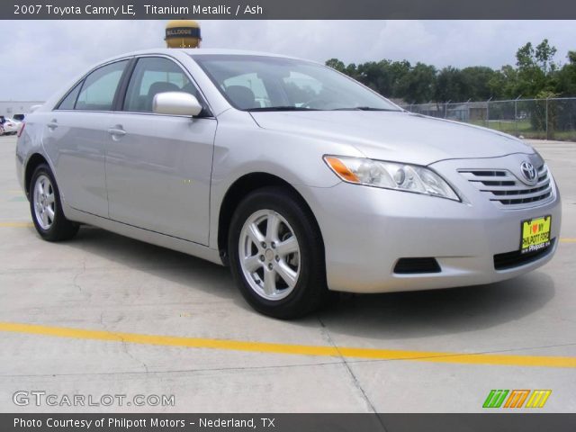 2007 Toyota Camry LE in Titanium Metallic