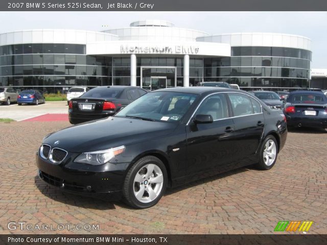 2007 BMW 5 Series 525i Sedan in Jet Black