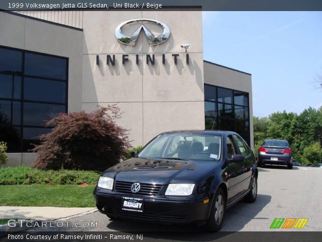 1999 Volkswagen Jetta GLS Sedan in Uni Black