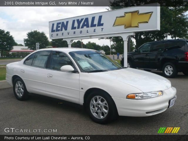 2001 Oldsmobile Intrigue GLS in Ivory White