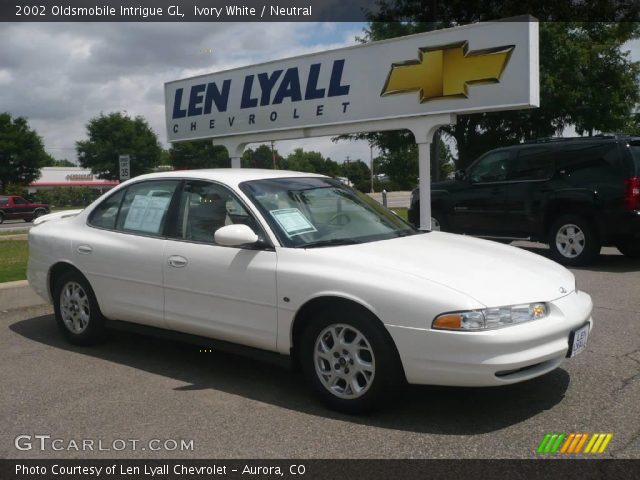 2002 Oldsmobile Intrigue GL in Ivory White