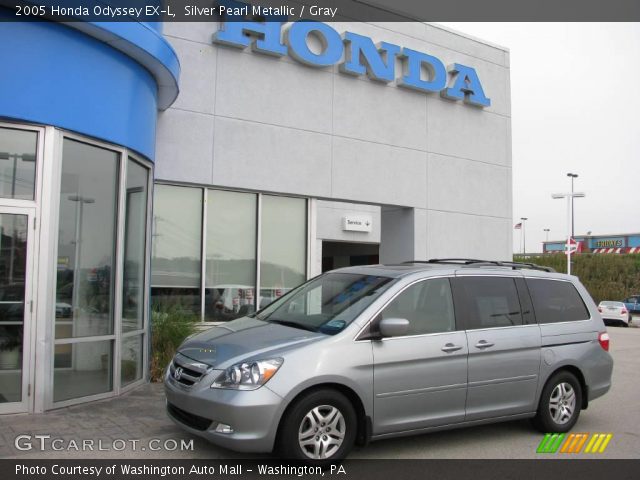 2005 Honda Odyssey EX-L in Silver Pearl Metallic