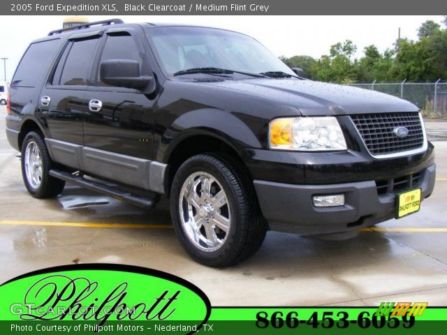 2005 Ford Expedition XLS in Black Clearcoat
