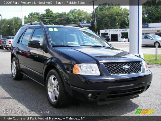 2006 Ford Freestyle Limited AWD in Black