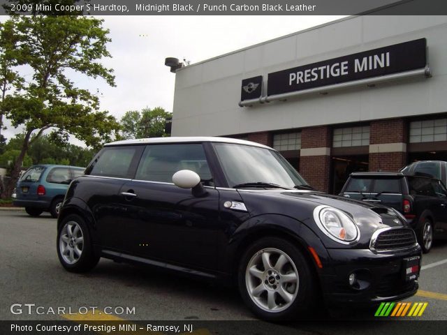 2009 Mini Cooper S Hardtop in Midnight Black